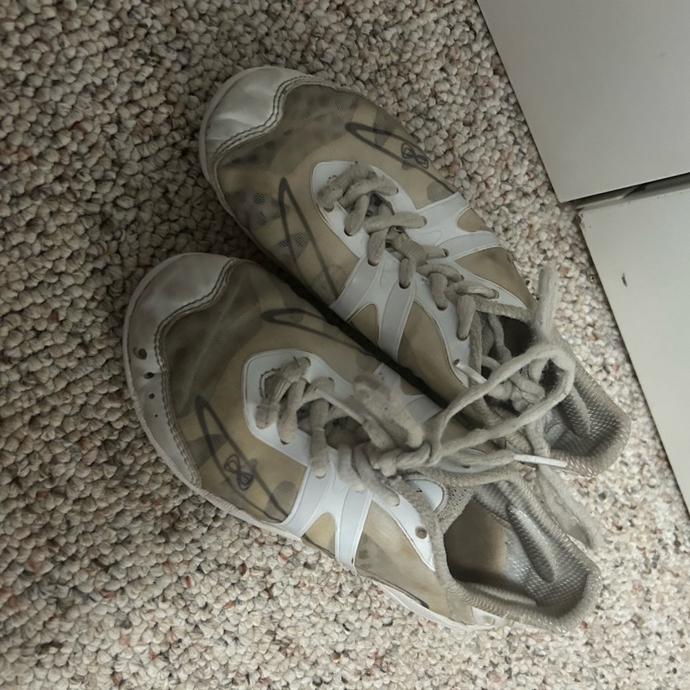 Nfinitycheer sneakers bundle